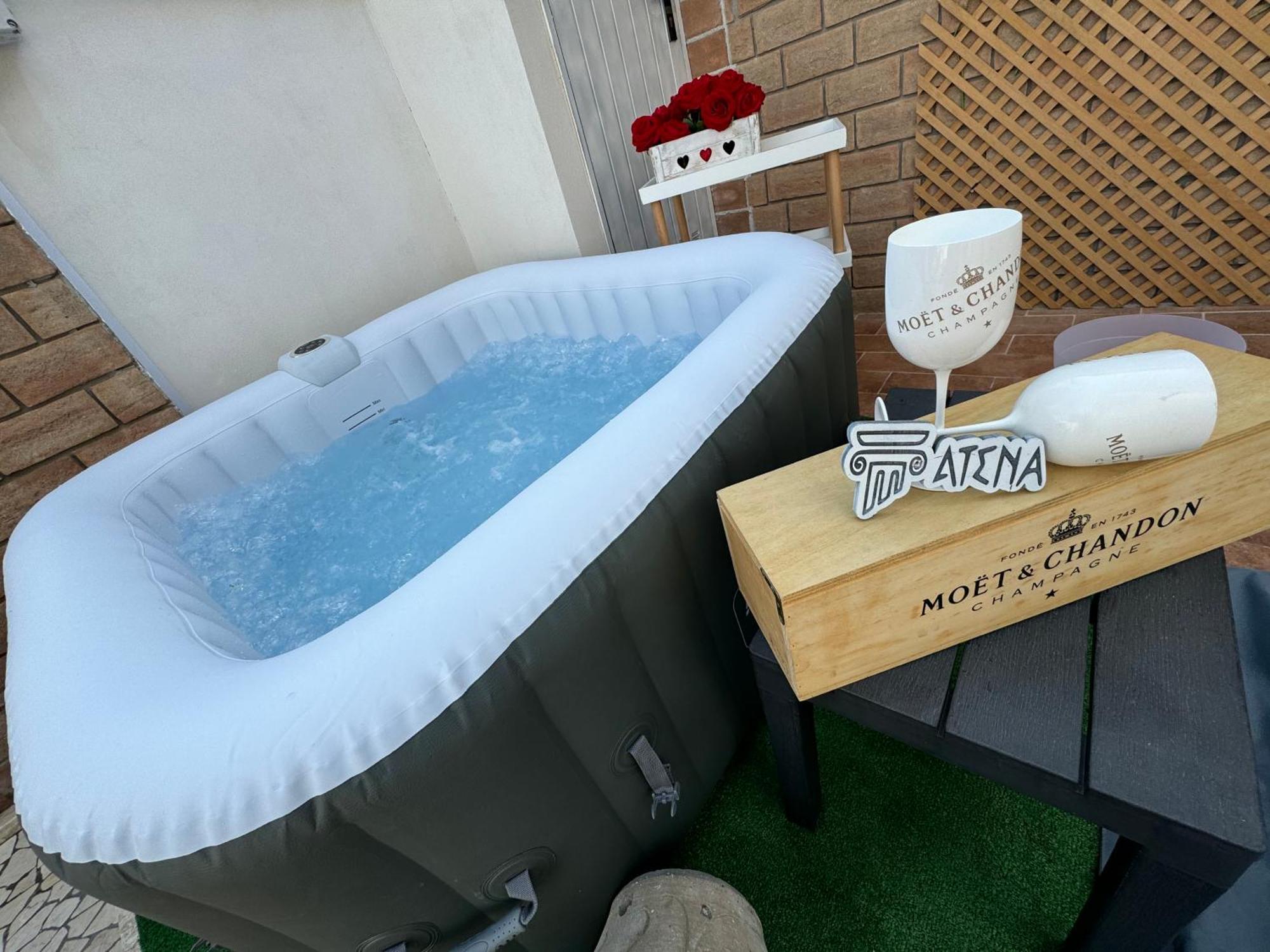 Atena B&B Apartments Platino San Silvestro  Экстерьер фото